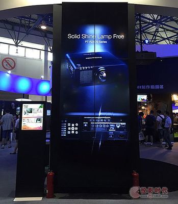 多屏布局 松下超窄邊監視器助陣BIRTV2015