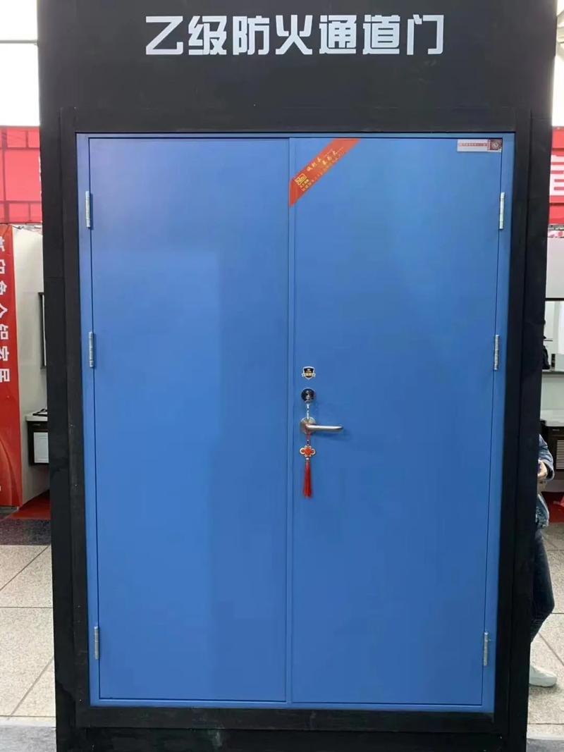 鋼木防火門 簡約設計，堅不可摧的安全守護